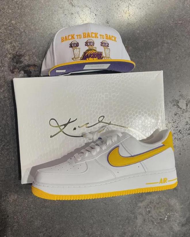 比Kobe x 耐克AF1」联名黑金限定曝光！ag真人平台第一游戏全球限量800